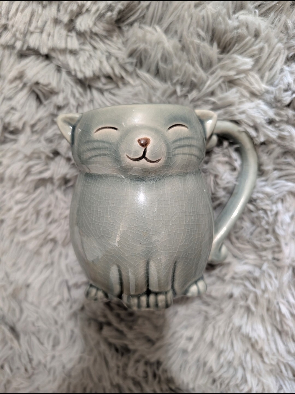 Ceramic Cat Mug in Light Gray - Cute Pet-Themed Drinkware